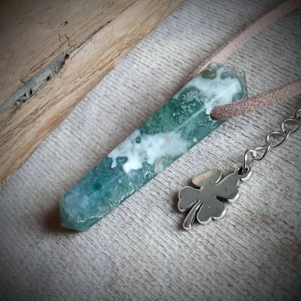 Lucky Moss Agate crystal gemstone pendant necklace reiki charged